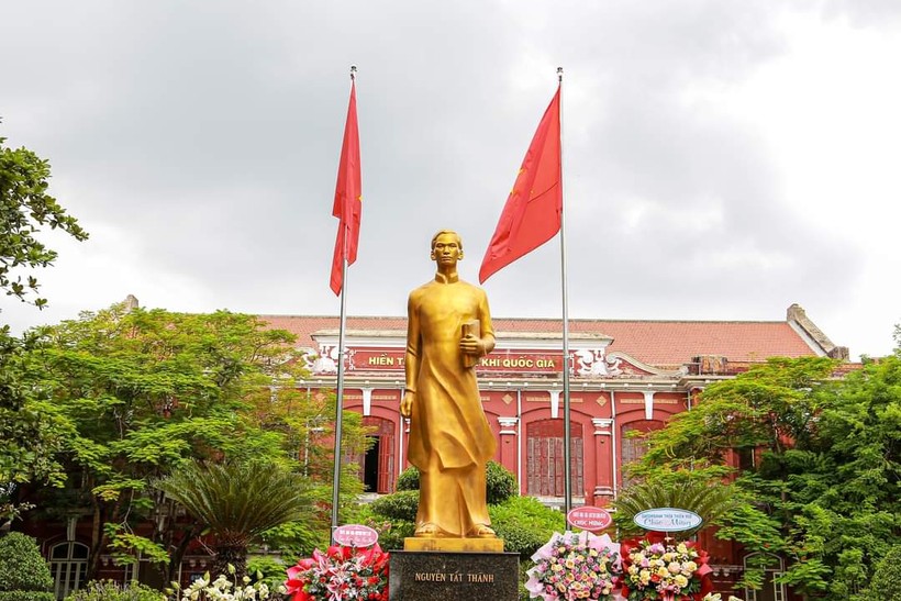 Ngôi trường này là nơi Nguyễn Tất Thành đã từng theo học. (Ảnh: Hoàng Hải) ảnh 2