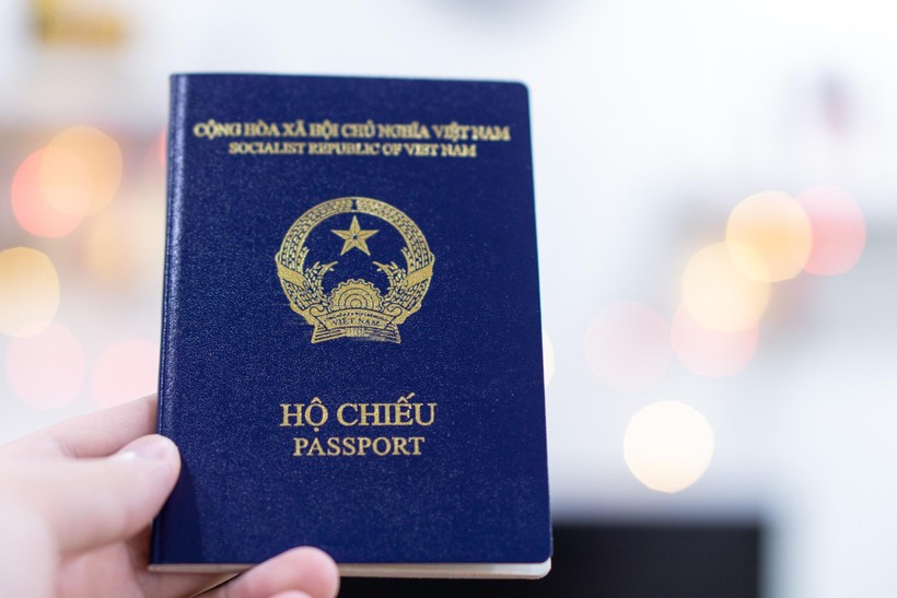 Hộ chiếu mẫu mới của Việt Nam. Ảnh: ĐSQ Mỹ.