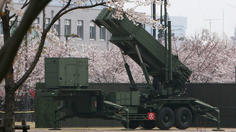 Hệ thống phòng thủ tên lửa Patriot Advanced Capability-3 tại Bộ Quốc phòng Nhật Bản ở Tokyo, Nhật Bản