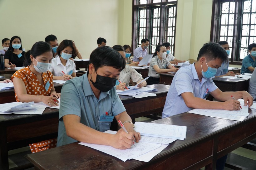Giám thị chấm thi môn tự luận Kỳ thi tuyển sinh vào lớp 10 THPT tỉnh Nghệ An.