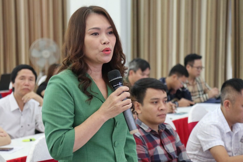 Bà Trần Thị Cẩm Tú - Phó Chủ tịch UBND TP Vinh lý giải lý do phải thuê địa điểm cho Trường Mầm non Cửa Nam hoạt động. ảnh 2