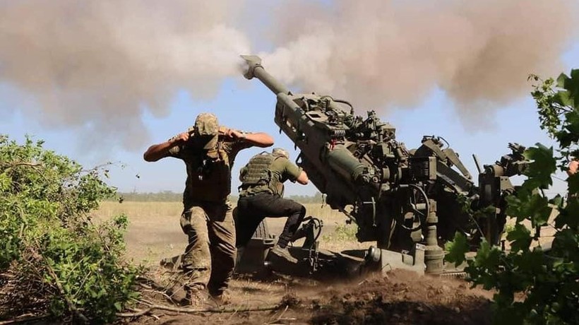 Lựu pháo M777 Ukraine tiếp nhận từ Mỹ.