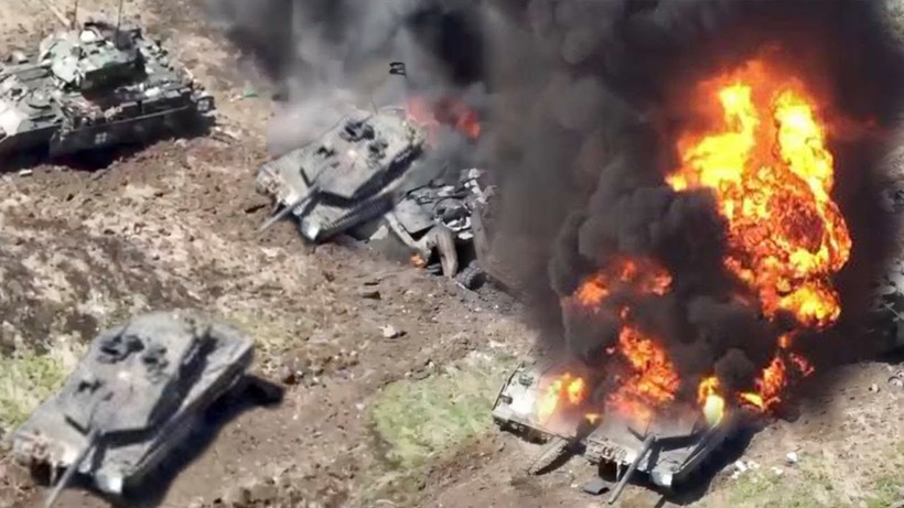 Loạt xe tăng Ukraine bị phá hủy khi cố vượt qua tuyến phòng thủ đầu tiên của Nga.