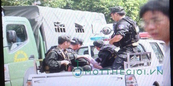 Lực lượng cảnh sát đặc nhiệm đã bắt được đối tượng Lê Văn Tuấn. Ảnh: Nghĩa Phạm