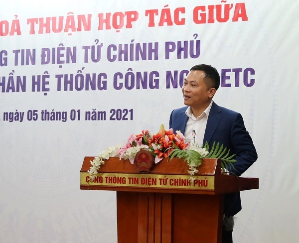 Tổng Giám đốc Cổng TTĐT Chính phủ Nguyễn Hồng Sâm phát biểu tại lễ ký kết. Ảnh: VGP/Hoàng Giang