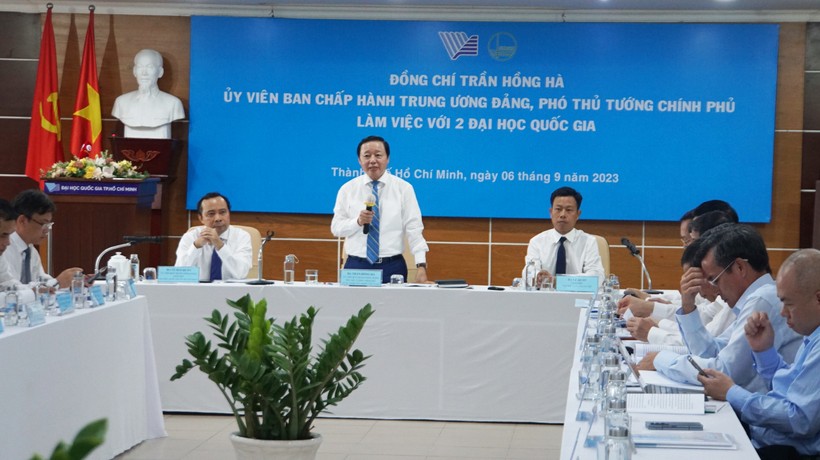 Phó Thủ tướng Trần Hồng Hà làm việc với 2 Đại học Quốc gia ảnh 1