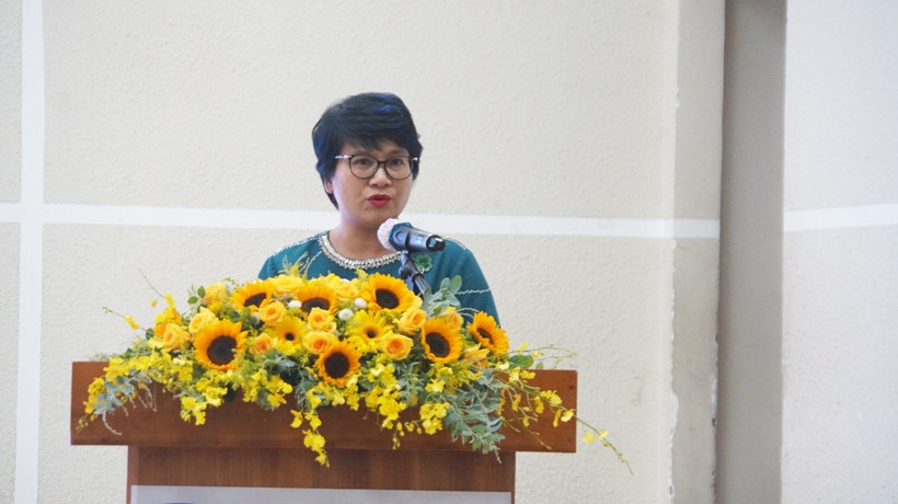 Vụ trưởng Vụ Giáo dục đại học Nguyễn Thu Thủy báo cáo chuyên đề về giáo dục đại học. Ảnh: Mạnh Tùng ảnh 2