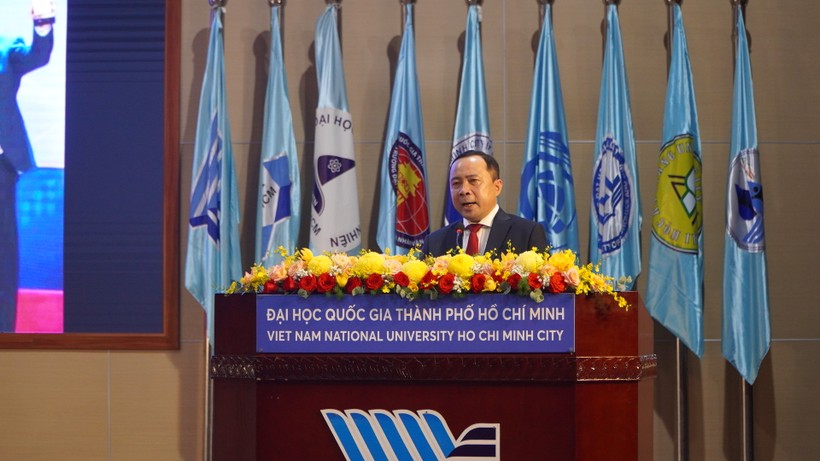 PGS.TS Vũ Hải Quân, Giám đốc Đại học Quốc gia TPHCM phát biểu tại Hội nghị thường niên. Ảnh: Mạnh Tùng