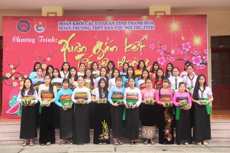 “Xuân gắn kết - Tết yêu thương” cho học trò trường THPT dân tộc nội trú Thanh Hóa