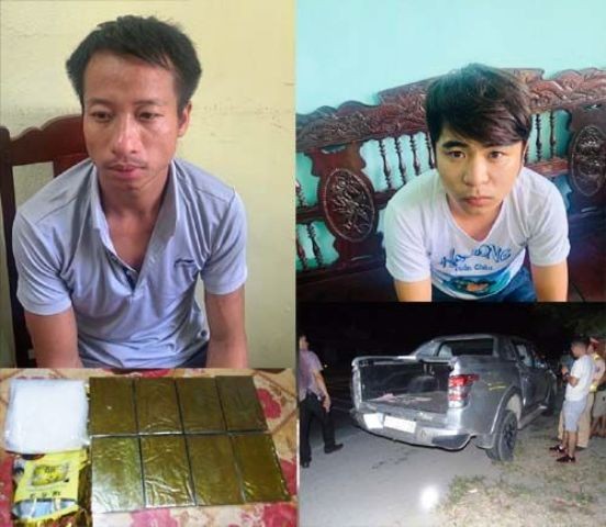 Nguyễn  Sỹ Tùng (trái), Trần Văn Hưng cùng tang vật vụ án. 