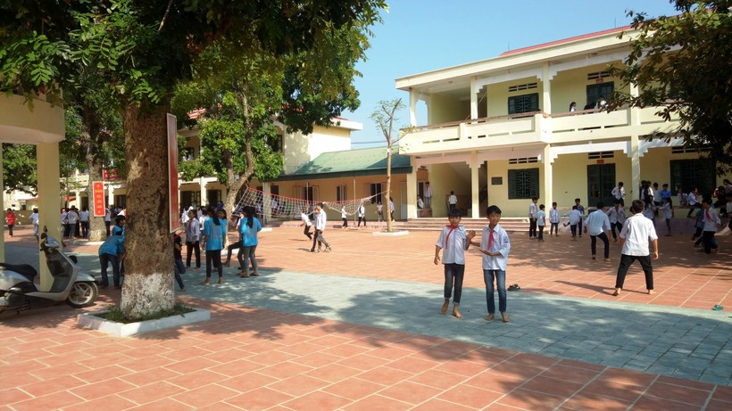 Trường THCS Ngư Lộc (Hậu Lộc, Thanh Hóa) - nơi cô giáo Nguyễn Thị Xuyến công tác.