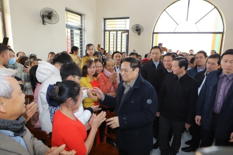 Thủ tướng Chính phủ Phạm Minh Chính thăm, chúc Tết người dân tỉnh Thanh Hóa. Ảnh: Minh Hiếu