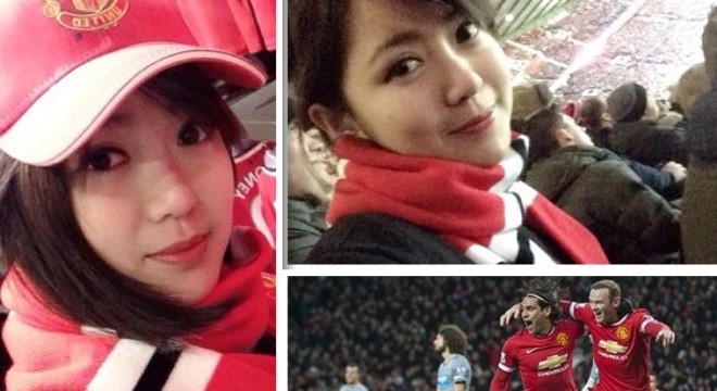 Nụ cười dễ thương của fan nữ Việt tại Old Trafford