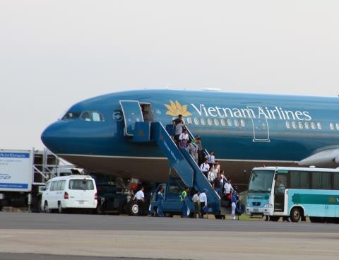 Máy bay Vietnam Airlines hạ cánh khẩn cấp ở nước ngoài