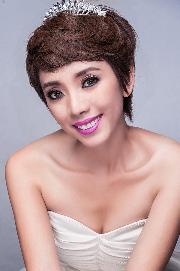 “Hoa hậu hài” Thu Trang: “Tôi đẹp độc!“