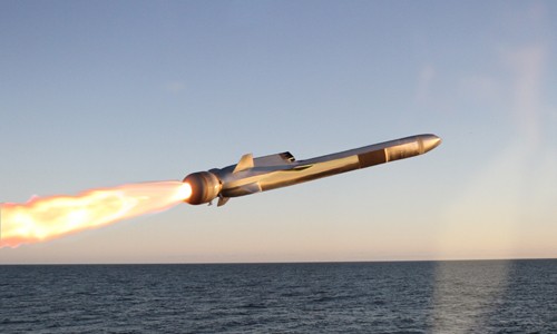 Tên lửa NSM có khả năng bay lướt sát mặt biển để tấn công mục tiêu. Ảnh: Kongsberg