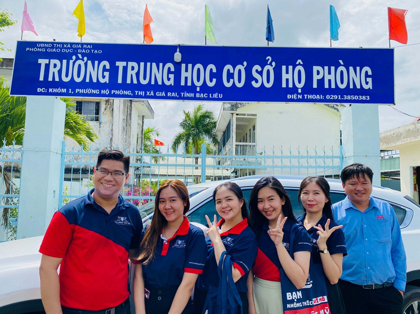 Cao đẳng Việt Mỹ Cần Thơ định hướng nghề cho HS hơn 300 trường học tại miền Tây ảnh 1