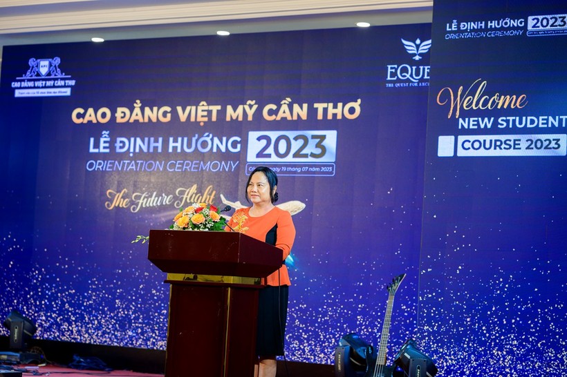 Trường CĐ Việt Mỹ Cần Thơ chào đón 300 tân sinh viên ảnh 3