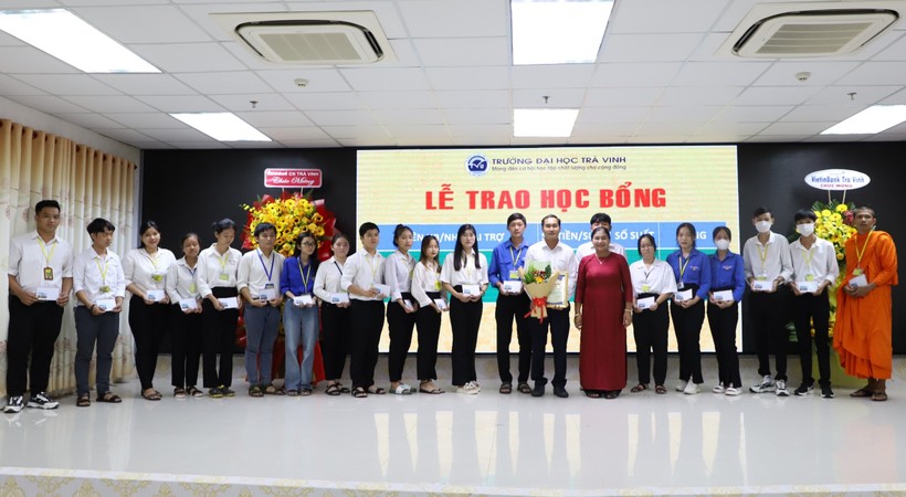 Trường ĐH Trà Vinh tăng cường kết nối sinh viên với doanh nghiệp ảnh 2