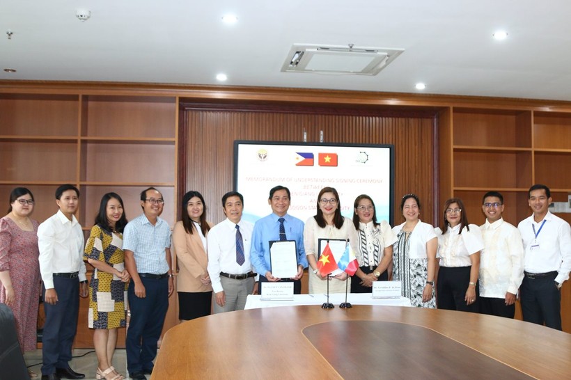 Trường ĐH Kiên Giang và Trường ĐH Sorsogon State, Philippines ký kết biên bản ghi nhớ hợp tác.