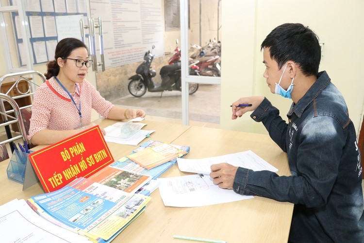 Tiếp nhận và giải quyết hồ sơ bảo hiểm thất nghiệp cho người lao động ở Trung tâm Dịch vụ việc làm tỉnh Hà Giang.