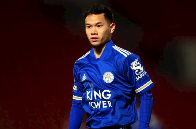 Thanawat Suengchitthawon trong màu áo U23 Leicester City.