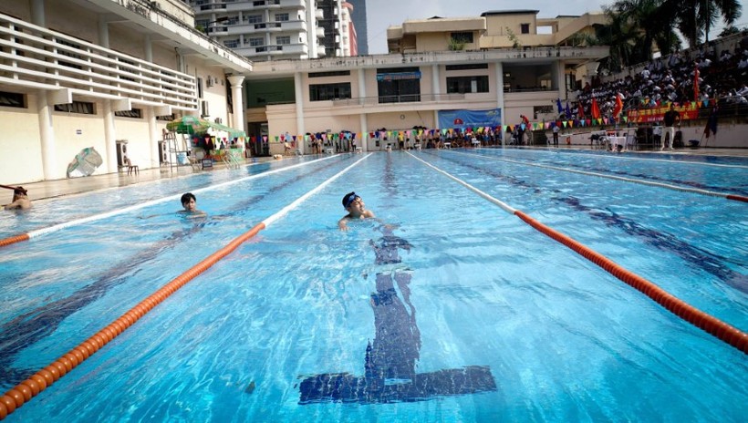 Giải bơi học sinh quận Cầu Giấy (Hà Nội).
