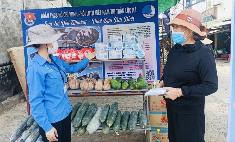 “Gian hàng 0 đồng” tại vùng cách ly xã hội huyện Lộc Hà.