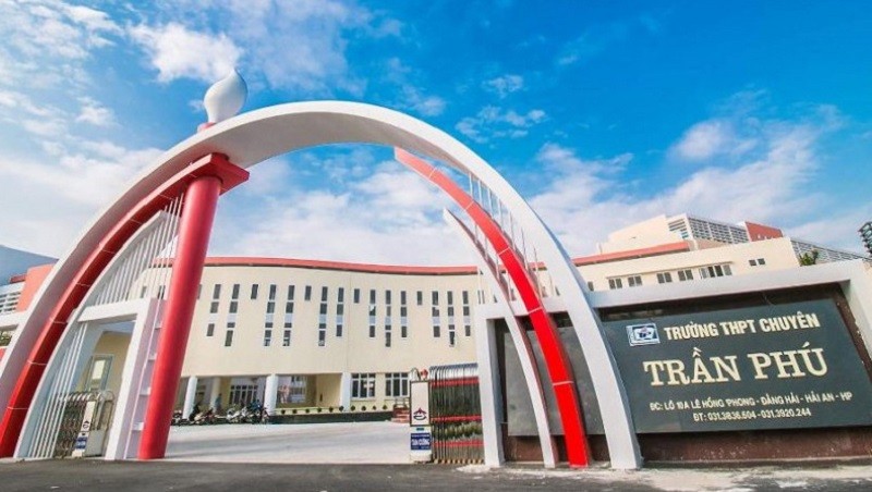 Trường THPT chuyên Trần Phú.