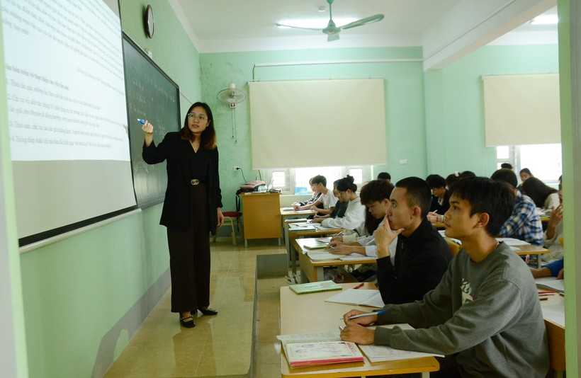 Một giờ học của cô và trò lớp 12C3, Trường THCS - THPT Quài Tở, huyện Tuần Giáo (Điện Biên).