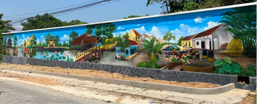 Một bức bích họa đã được hoàn thiện bởi nhóm giáo viên Trường THCS Sa Đéc (thị xã Phú Thọ). ảnh 1