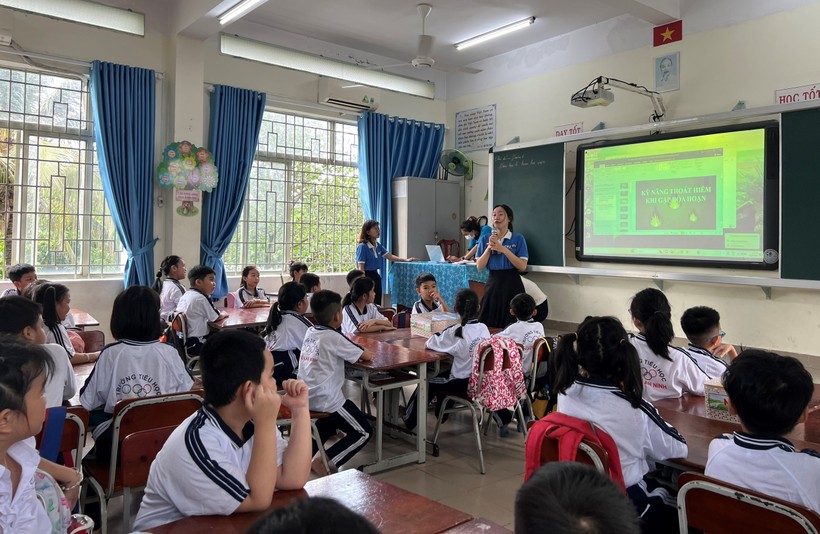 Tiết học kỹ năng sống của học sinh Trường Tiểu học Nguyễn An Ninh (Đồng Nai). ảnh 1
