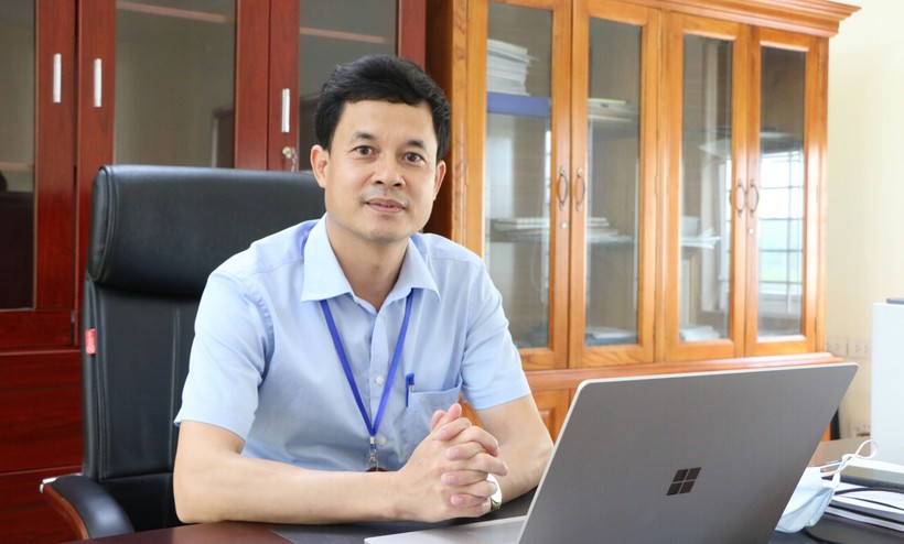 Thầy Chu Quang Hùng - Hiệu trưởng Trường THCS Cổ Đô (Ba Vì, Hà Nội). ảnh 1