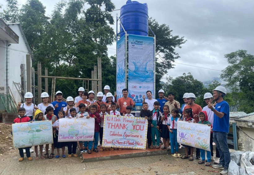 Công trình máy lọc nước được tài trợ tại Trường Phổ thông dân tộc bán trú Tiểu học Vừ A Dính (Nam Trà My, Quảng Nam).