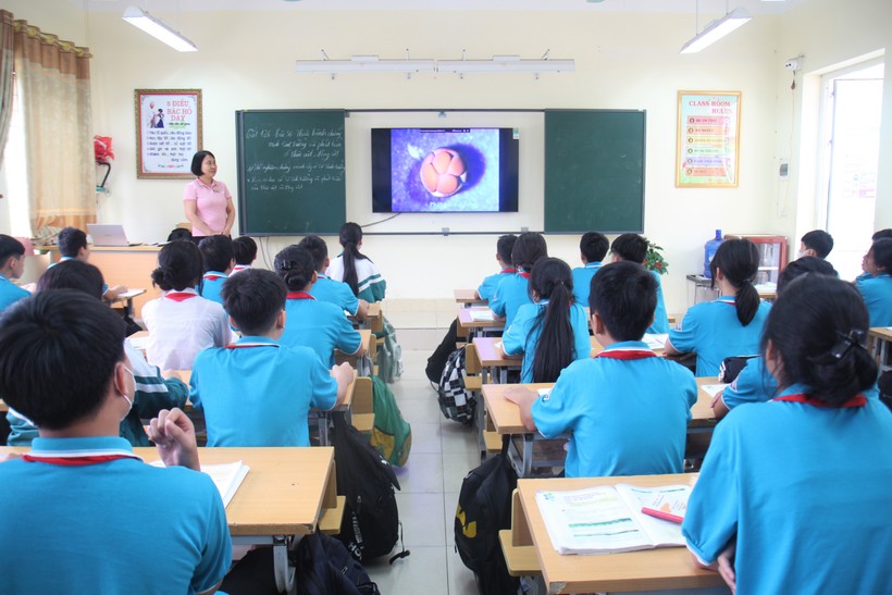 Giáo viên TP Lào Cai ứng dụng CNTT trong dạy học. Ảnh: Hà Thuận