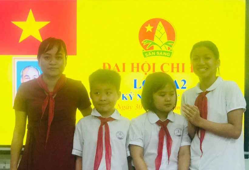 Cô giáo Phương Thúy - giáo viên chủ nhiệm lớp 4 (Bắc Từ Liêm, Hà Nội).
