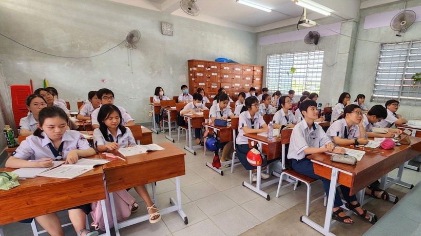 Một tiết học tại Trường THPT chuyên Nguyễn Bỉnh Khiêm (tỉnh Vĩnh Long). Ảnh: NTCC