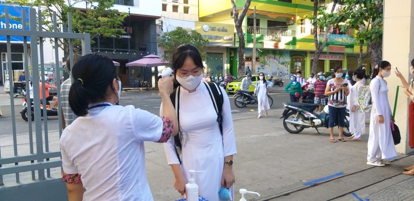 Các trường học Đà Nẵng đảm bảo HS được đo thân nhiệt ít nhất 1 lần trong buổi học