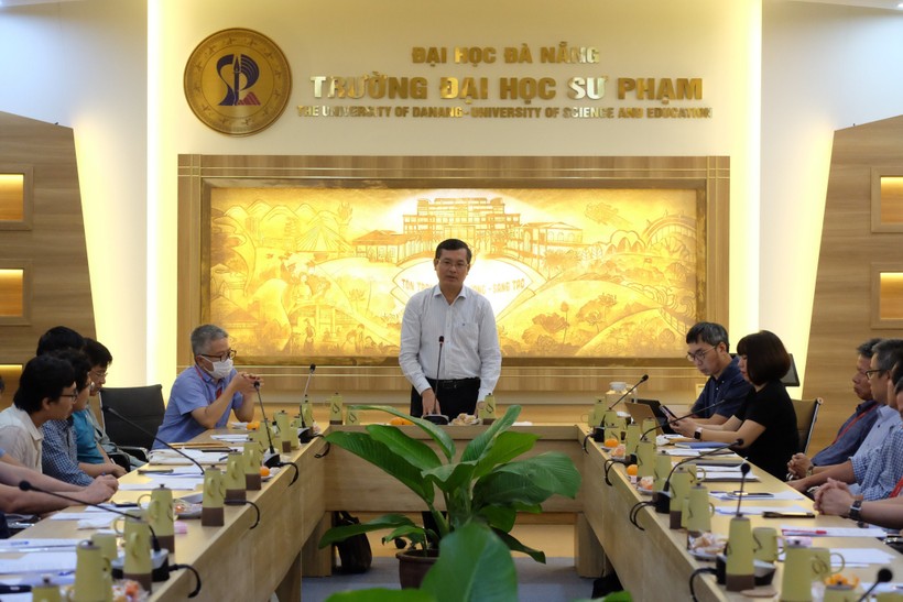 Thứ trưởng Nguyễn Văn Phúc làm việc với Ban điều hành Chương trình Toán, Hội Toán học Việt Nam và một số nhà Toán học Việt Nam ở nước ngoài.