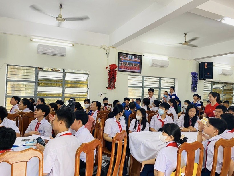 Hoc sinh Trường THCS Nguyễn Lương Bằng (quận Liên Chiểu, TP Đà Nẵng) sinh hoạt CLB Toán học.