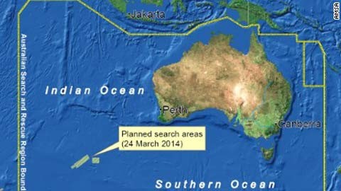 Các đội cứu hộ đang nỗ lực tìm kiếm máy bay mất tích của MH370 tại nam Ấn Độ Dương.