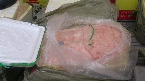 Nầm lợn thối "vây" bữa ăn dịp cận Tết: Cách nhận biết nầm bị ngâm hóa chất