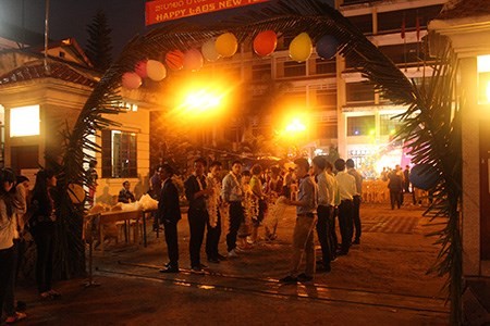 Sinh viên Lào rộn ràng đón tết Bunpimay trên đất Việt Nam