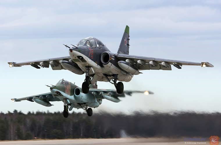 Mục kích máy bay Nga dàn trận, tập duyệt binh