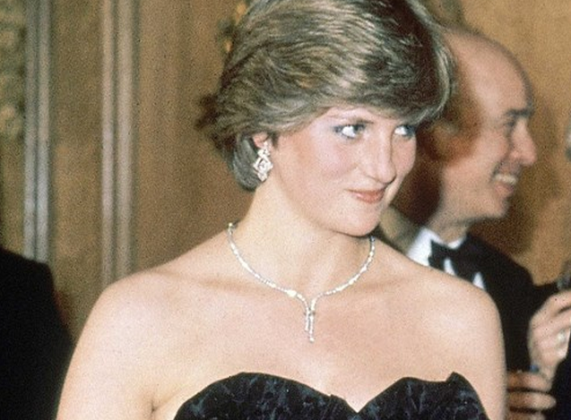 30 bức ảnh ít biết về cuộc đời Công nương Diana 
