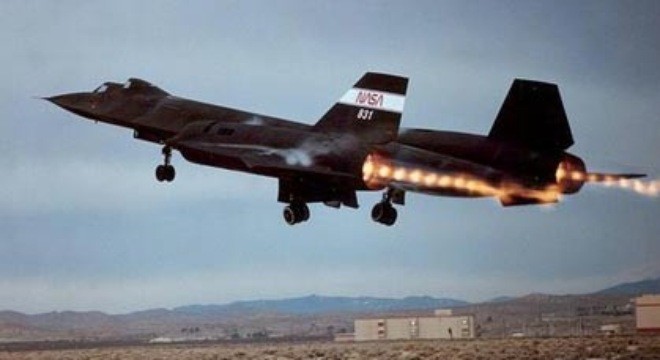 Đồ họa máy bay siêu vượt âm của Trung Quốc cho thấy nó có nhiều điểm tương tự với máy bay SR-71 của Mỹ. Ảnh: Want China Times.
