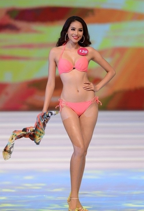 Đầu tháng 12, Phạm Hương lên đường thi Hoa hậu Hoàn vũ 2015