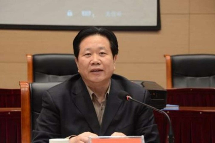 Quan chức Trung Quốc bị phê bình vì mê bùa chú, phong thủy