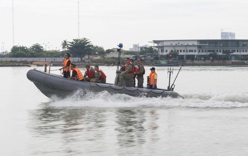 Phối hợp tìm kiếm và cứu nạn phối hợp và tập huấn sự cố tràn dầu tại Đà Nẵng