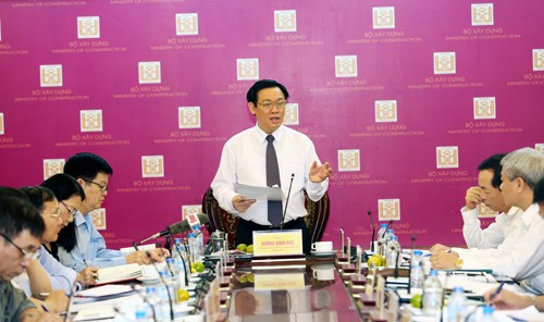 Ủy viên Bộ Chính trị, Phó Thủ tướng Vương Đình Huệ, Trưởng đoàn Kiểm tra số 471 của Bộ Chính trị phát biểu tại buổi làm việc. Ảnh: VGP/Thành Chung